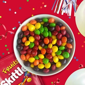 SKITTLES - Bonbons enrobés végétaliens à base de fruits - Ananas et autres saveurs - Paquet à partager pour Halloween - 1 x 