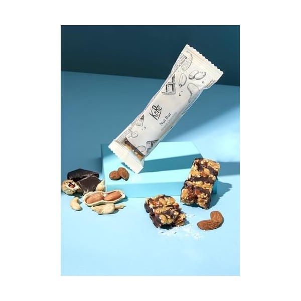 KoRo - Barre amande chocolat et pincée de sel bio 45 g - Combinaison de sucré et salé - Barre de noix affinée au chocolat noi