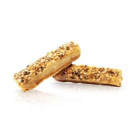 Mini flûtes feuilletées au gouda et sésame