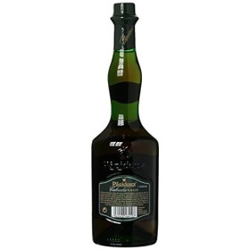 Papidoux Calvados VSOP - à base de pommes de Normandie 1 x 0,7l - affiné pendant cinq ans avec un goût doux et élégant