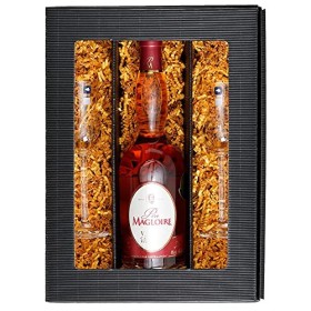 Coffret cadeau : Pays dAuge Calvados Père Magloire VSOP 0,7 l avec deux verres à calvados Leonardo originaux