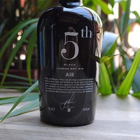 5 TH Air Black London Dry Gin 700 ml