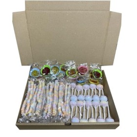 Assortiment de confiseries rétro - Box à bonbons rétro - 20 bonbons colliers - 20 bonbons roudoudous - 20 sucettes lollies - 