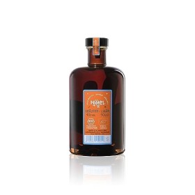 Pijökel 55 - liqueur douce aux herbes biologiques mis en bouteille suivant la typicité du design des bouteilles de Schnaps au