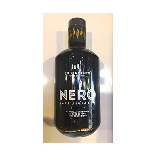 Schwarzer Sake »Nero« aus dem Piemont.