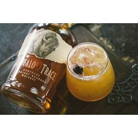 BUFFALO TRACE - Bourbon Whisky - Notes de Vanilles & Fruits Confits - Origine : États-Unis/Kentucky - 40 % Alcool - 70 cl