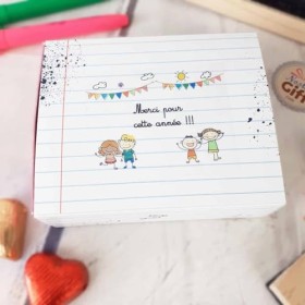 NostalGift.com - Boîte de chocolat - Cœur chocolat Lait et Noir x20 - "Merci pour cette année"