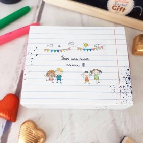 NostalGift.com - Boîte de chocolat - Cœur en chocolat noir et lait fourrés praliné x20 - "Pour une super Nounou"